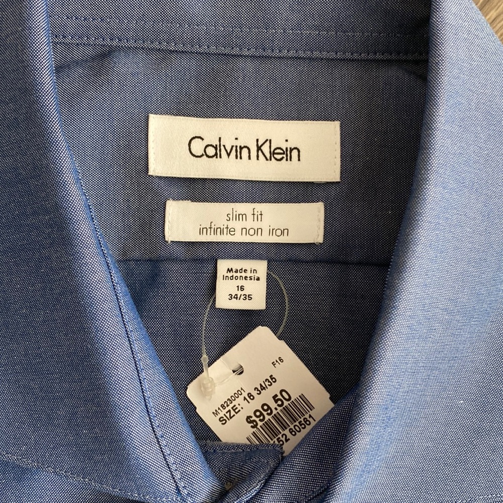 Calvin Klein - Picture 4 of 7